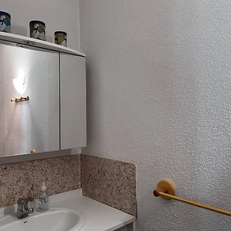 Lumineux Avec Balcon Au Centre De - Fr-1-812-121 Cauterets