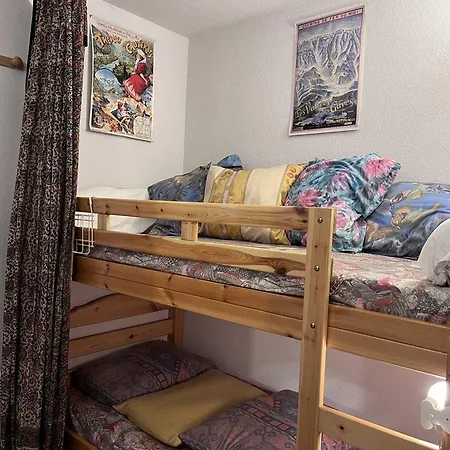 Apartament Lumineux Avec Balcon Au Centre De - Fr-1-812-121 *
