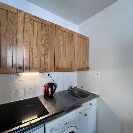 Lumineux Avec Balcon Au Centre De - Fr-1-812-121 アパート コテレ